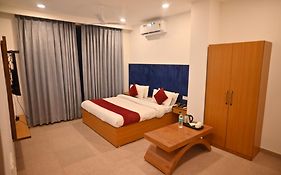 Hotel Lake View Chandigarh